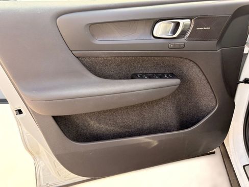 Certified 2023 Volvo C40 P8 Recharge Ultimate image 20