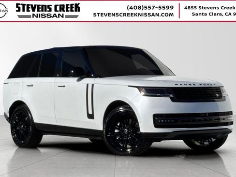 Used 2025 Land Rover Range Rover SE AWD/4WD image 1