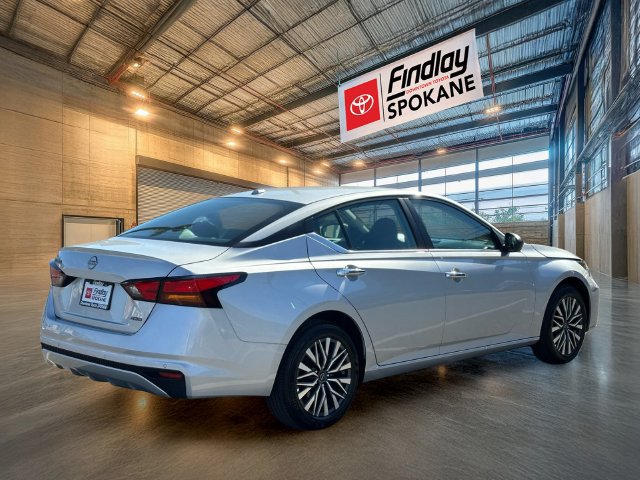 Used 2025 Nissan Altima 2.5 SV AWD/4WD image 5