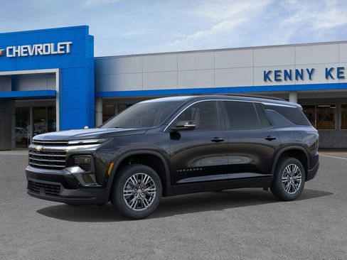 New 2026 Chevrolet Traverse LT w/ Enhanced Driving Package image 2