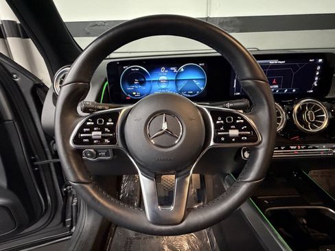 Certified 2023 Mercedes-Benz EQB 300 4MATIC image 25