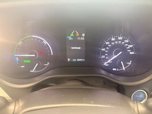 Used 2021 Toyota Sienna XLE image 22