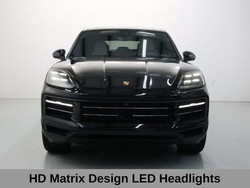 Used 2026 Porsche Cayenne AWD/4WD image 45