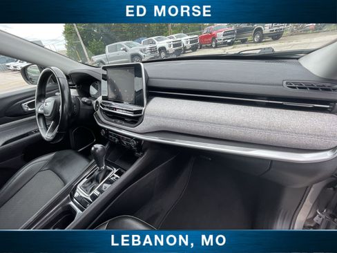Used 2022 Jeep Compass Latitude w/ Convenience Group AWD/4WD image 26