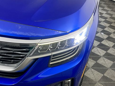 Used 2021 Kia Seltos SX w/ SX Sunroof Package image 11