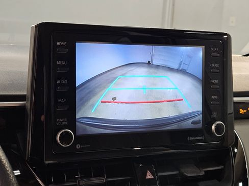 Used 2022 Toyota Corolla LE image 29