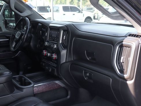 Used 2022 GMC Sierra 2500 Denali image 55