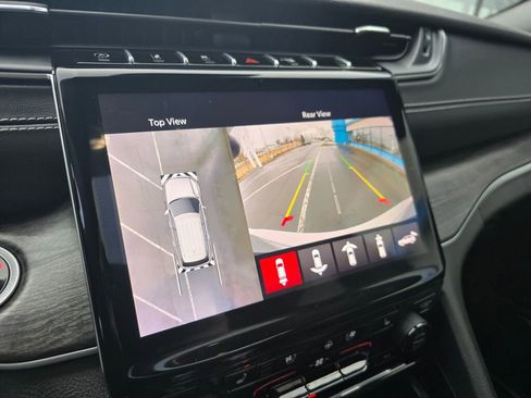 Used 2024 Jeep Grand Cherokee L Limited w/ Luxury Tech Group II image 24