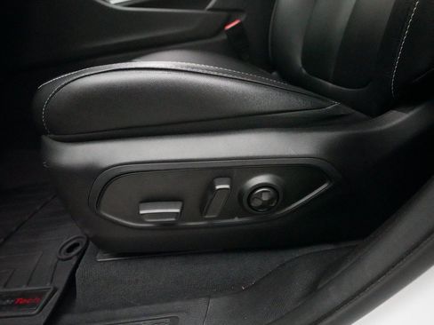 Used 2023 Jeep Grand Cherokee Limited w/ Black Appearance Package image 29