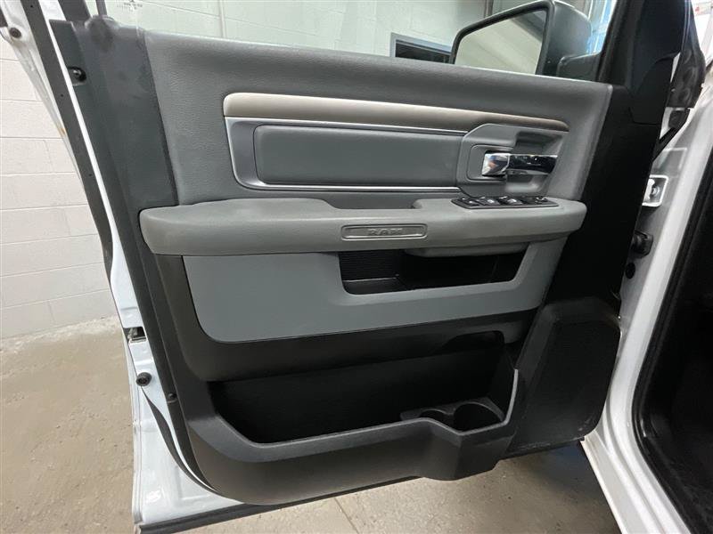 Used 2019 RAM 1500 Warlock w/ Electronics Group AWD/4WD image 9
