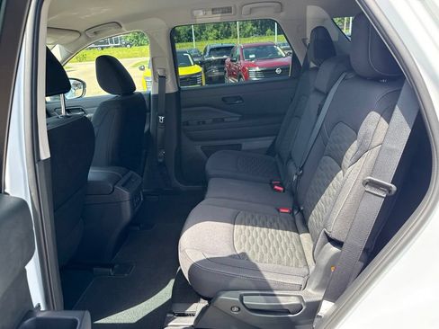 New 2026 Nissan Pathfinder SV AWD/4WD image 32