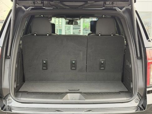 Used 2024 Chevrolet Tahoe LT w/ Luxury Package image 23