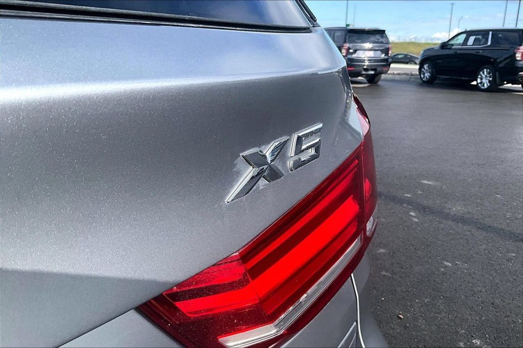 Used 2015 BMW X5 xDrive35i AWD/4WD image 8