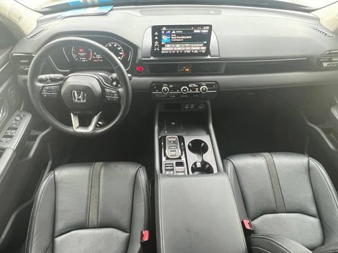 Certified 2023 Honda Pilot Touring image 7