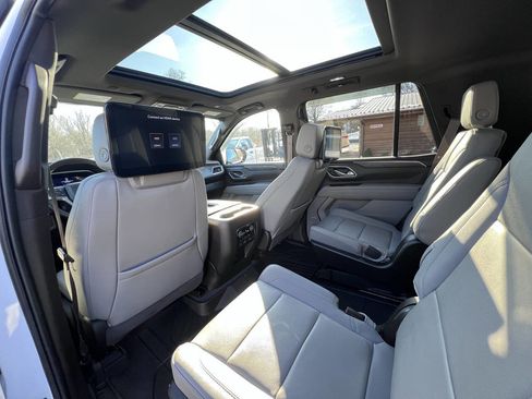 Used 2023 Chevrolet Tahoe Z71 w/ Luxury Package image 34