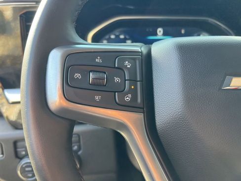 Used 2024 Chevrolet Silverado 1500 LT image 16