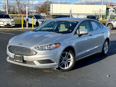Used 2018 Ford Fusion S FWD image 8