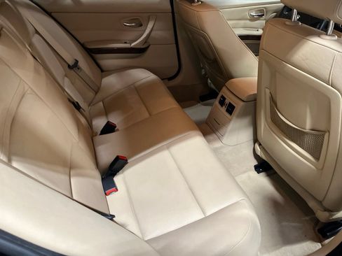 Used 2009 BMW 328i Sedan RWD image 16