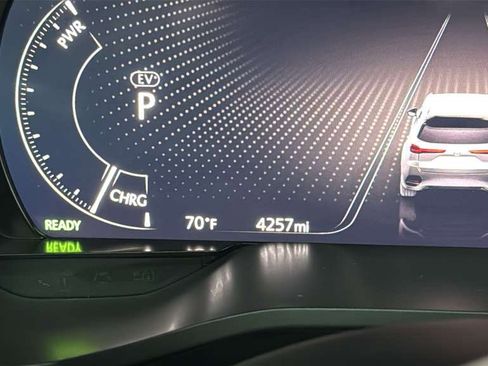 Used 2025 MAZDA CX-70 Plug-In Hybrid w/ Premium Plus AWD/4WD image 15