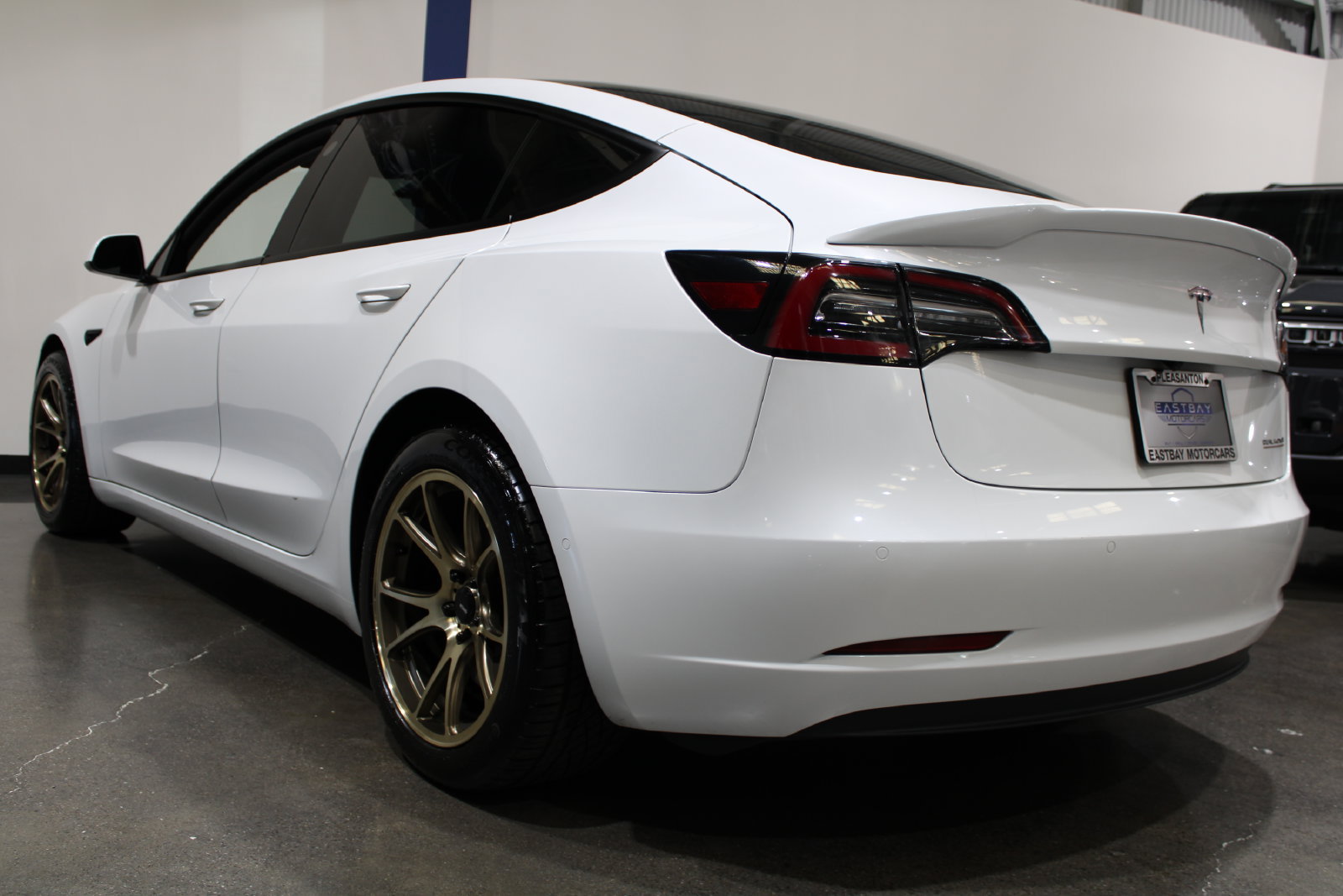 Used 2022 Tesla Model 3 Performance AWD/4WD image 9
