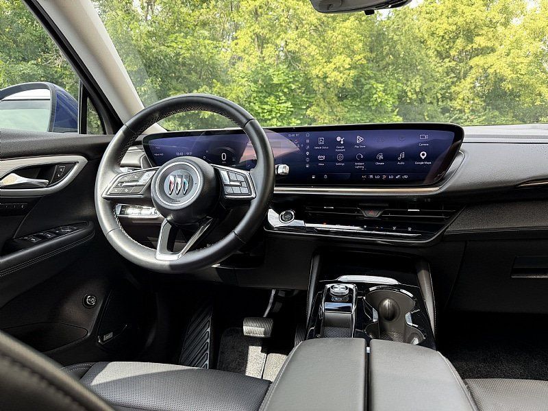 Used 2024 Buick Envision Avenir AWD/4WD image 11