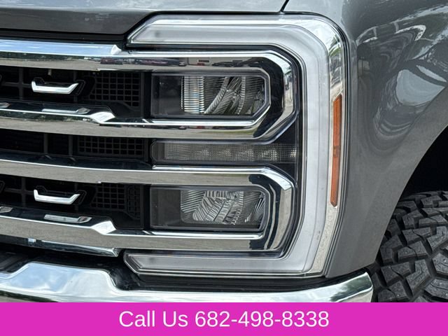 Used 2025 Ford F250 Lariat w/ FX4 Off-Road Package AWD/4WD image 4