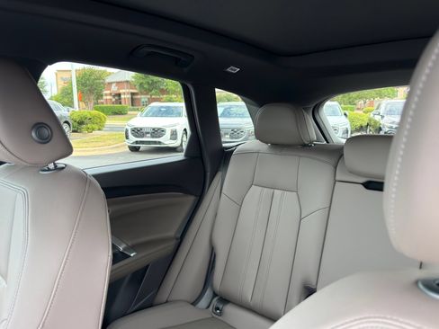 Certified 2025 Audi Q5 Premium AWD/4WD image 16