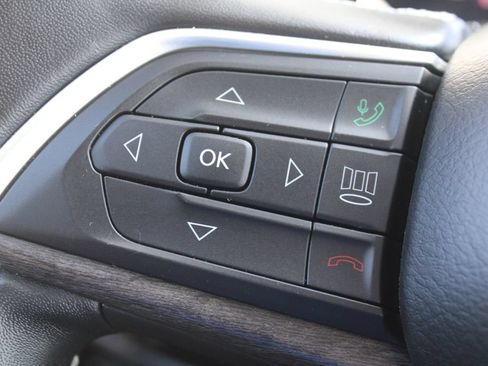Used 2021 Jeep Grand Cherokee L Limited RWD image 29