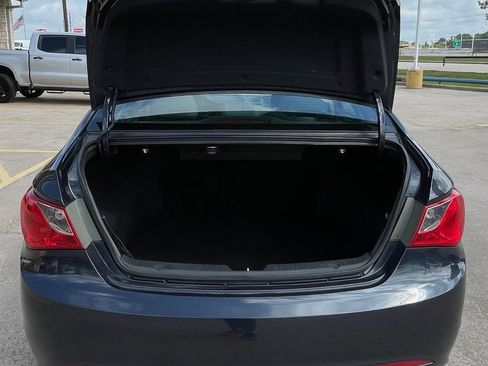 Used 2011 Hyundai Sonata SE w/ Navigation & Sunroof Pkg 4 image 12