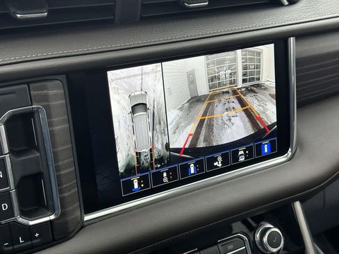 Used 2023 GMC Yukon Denali image 30