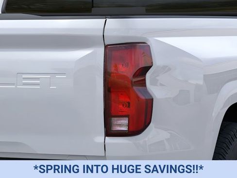 New 2025 Chevrolet Colorado LT w/ LT Convenience Package image 11