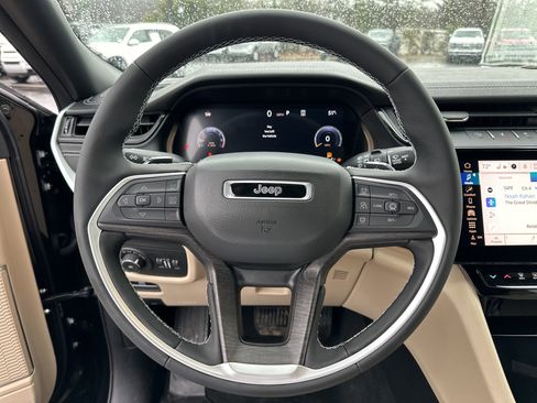 New 2026 Jeep Grand Cherokee L Limited w/ Limited Altitude Package image 8