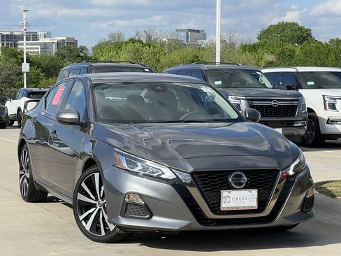 Certified 2022 Nissan Altima 2.5 SR image 2