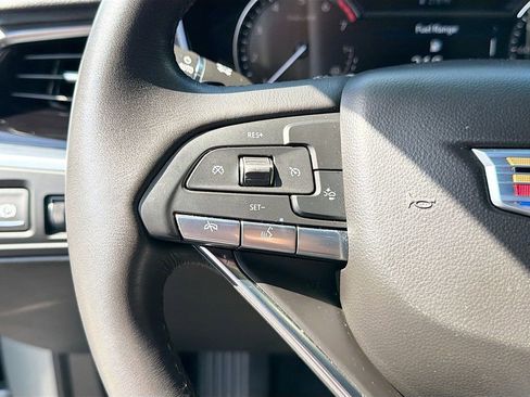 Used 2025 Cadillac XT6 Luxury FWD image 38