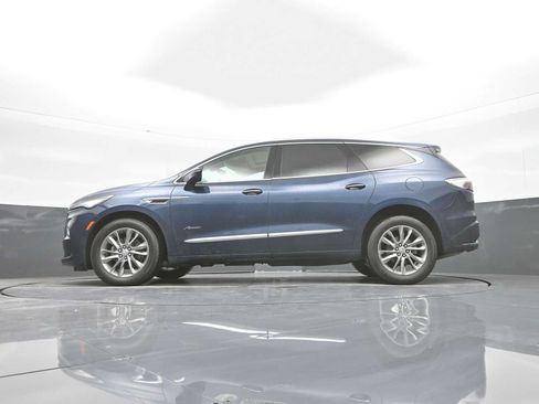 Used 2024 Buick Enclave Avenir w/ Avenir Technology Package AWD/4WD image 39