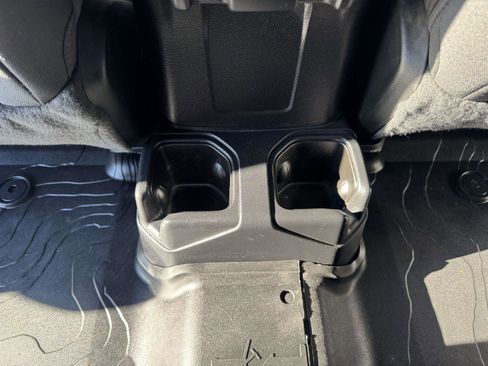 Used 2020 Jeep Wrangler Unlimited Sport S image 39