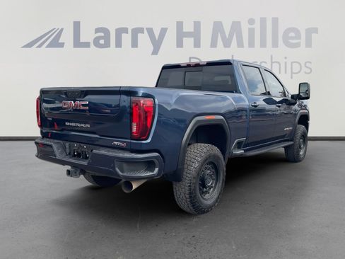 Used 2022 GMC Sierra 2500 AT4 w/ AT4 Premium Plus Package AWD/4WD image 5