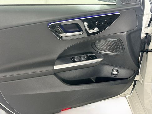 Used 2024 Mercedes-Benz C 300 Sedan image 15