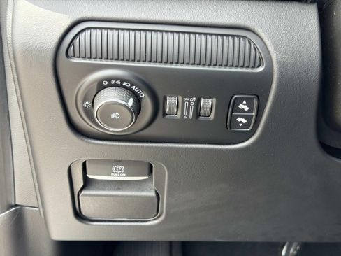 Used 2022 Jeep Grand Wagoneer Series II w/ Convenience Group III AWD/4WD image 21