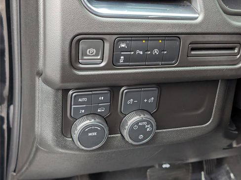 Used 2024 Chevrolet Tahoe LT image 25