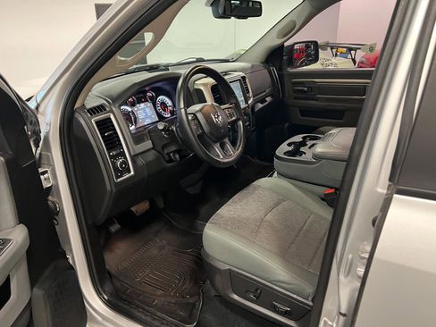 Used 2017 RAM 1500 Big Horn image 10