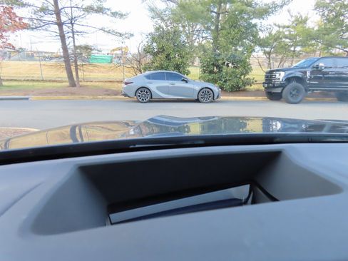 Used 2019 BMW X5 xDrive40i w/ Executive Package image 20