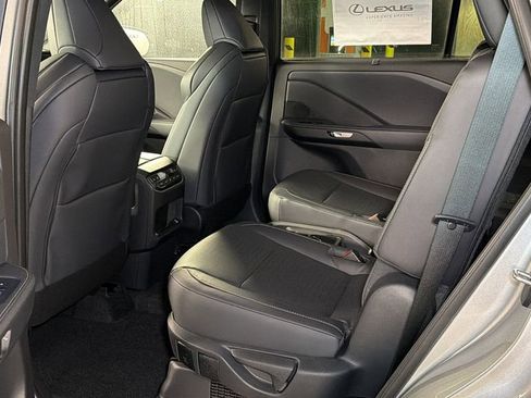 New 2026 Lexus TX 500h AWD image 11