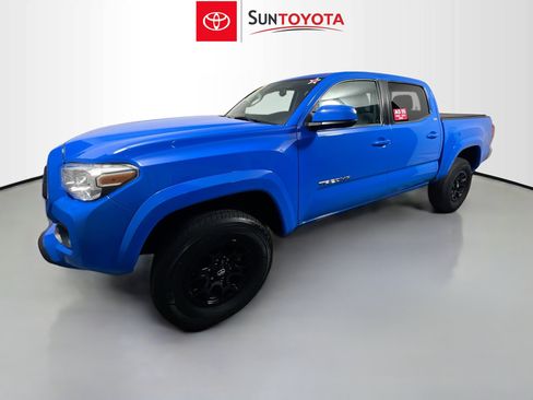 Used 2021 Toyota Tacoma SR5 RWD image 9