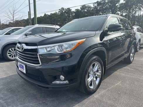 Used 2015 Toyota Highlander Limited image 3