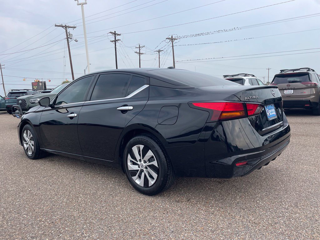Certified 2025 Nissan Altima 2.5 S FWD image 5