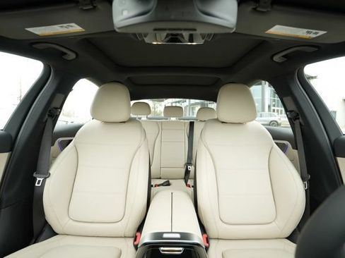 Used 2026 Mercedes-Benz C 300 4MATIC Sedan image 32