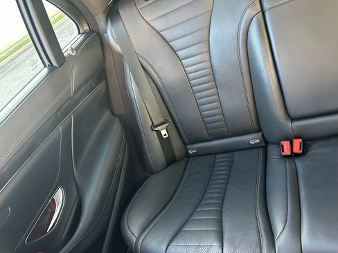 Used 2016 Mercedes-Benz S 550 Sedan image 12