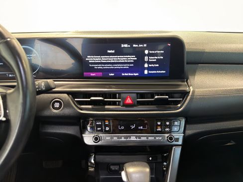 Certified 2024 Kia Seltos EX FWD image 18