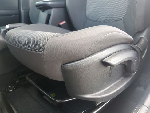 Used 2023 Kia Seltos LX AWD/4WD image 23